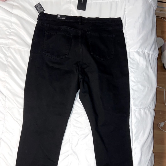 Fashion Nova High Rise Size 20 Black Jeans - Picture 2 of 3